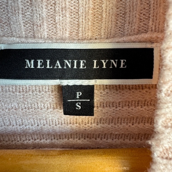 Melanie Lyne Long Sleeve Ribbed Bell Cuff Sweater Light Salmon Size Small Pearls - Picture 3 of 16